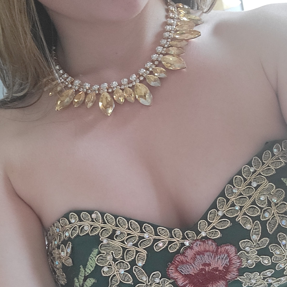 Amber Rhinestone Necklace - Picture 3 of 3